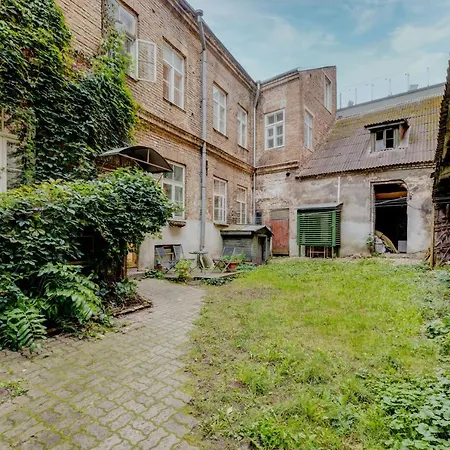 Rustic Home, Gildi Str Appartement