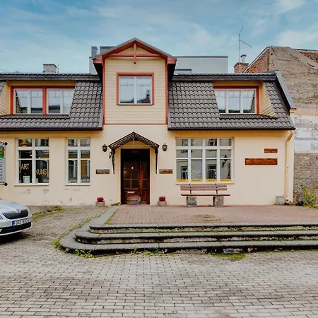 Rustic Home, Gildi Str Appartement *